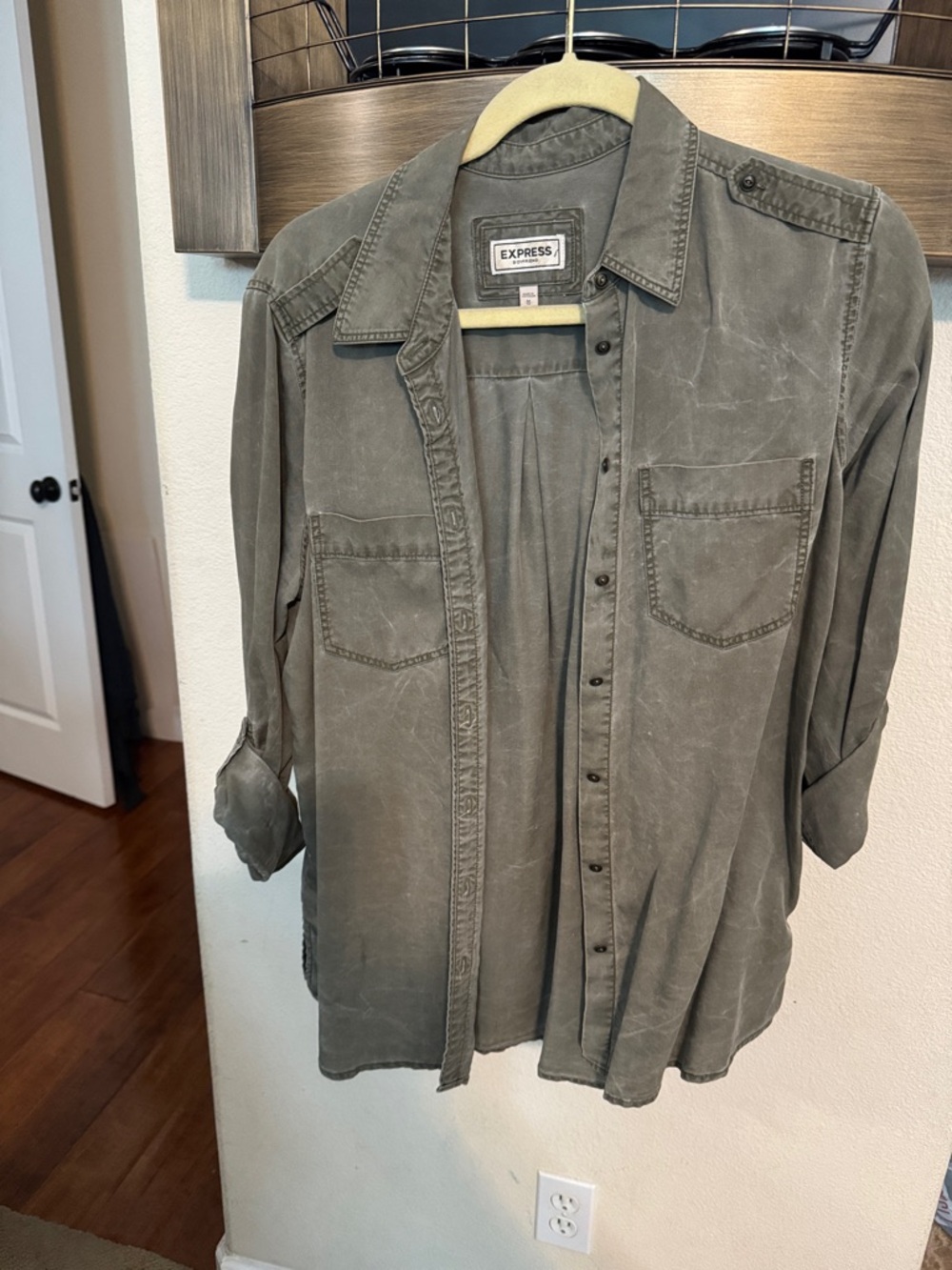 Express women’s button down shirt